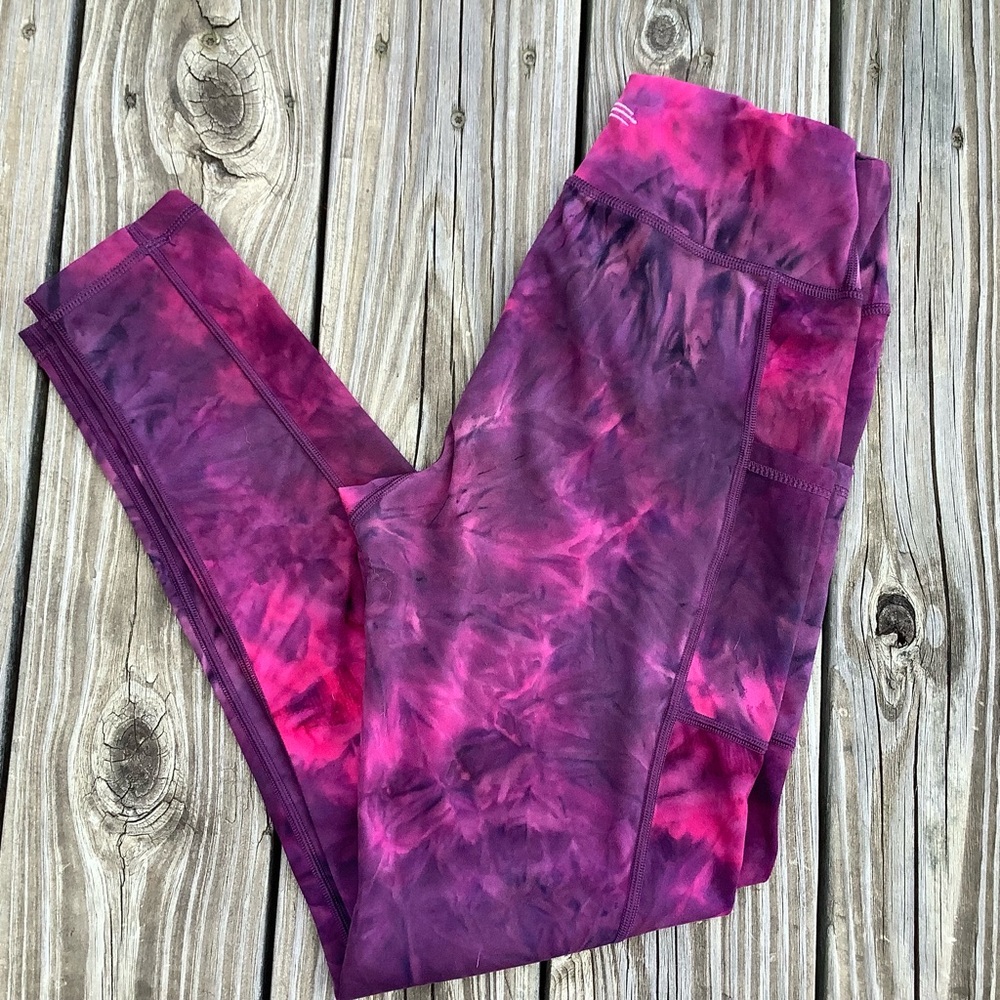 Bend Active “On Cloud 9” Soft Leggings - Size Small